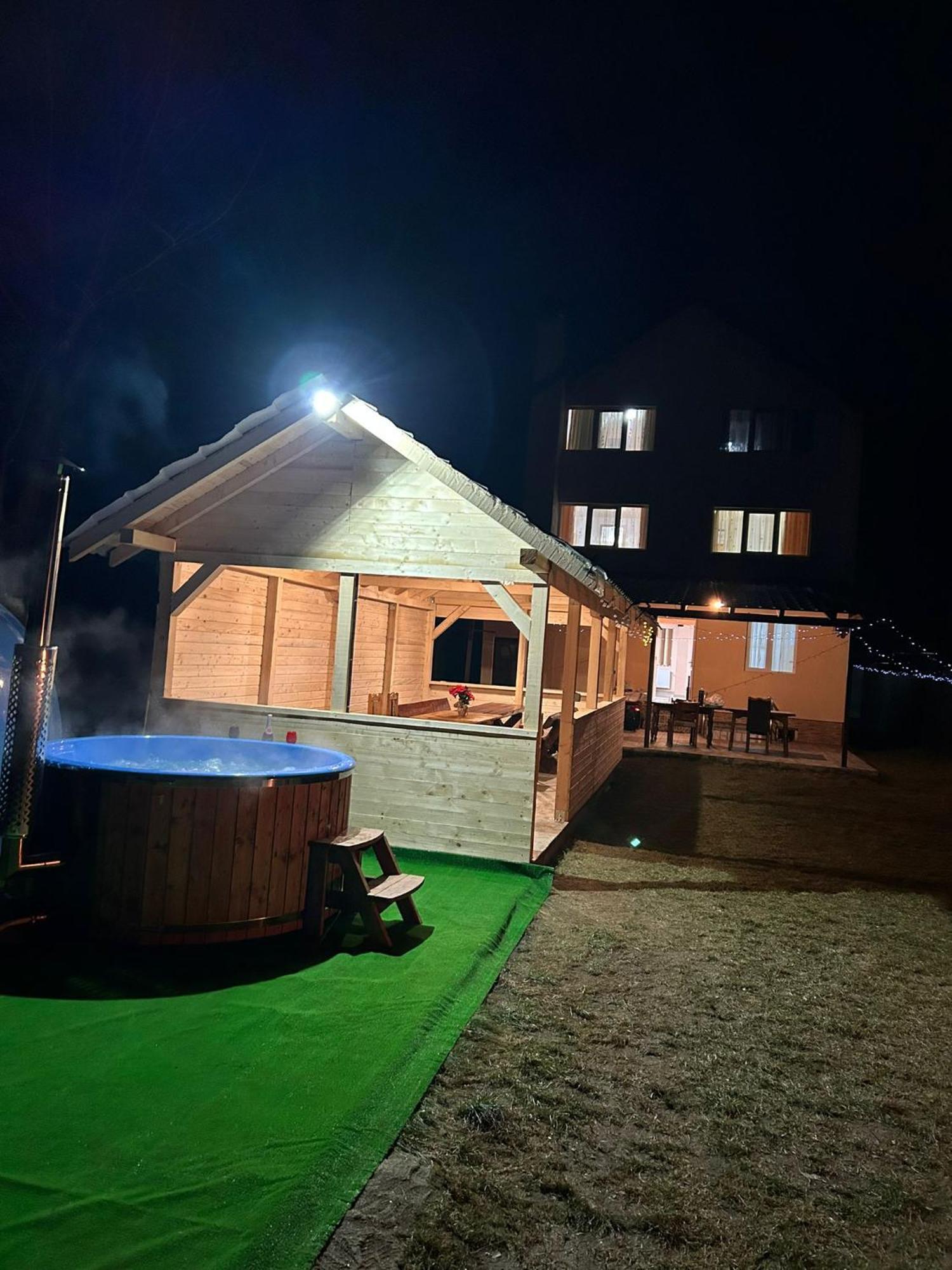 Popasul Drumetului Transfagarasan Hotel Curtea De Arges Exterior photo